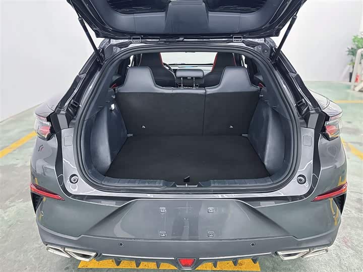 Фото 15 - Changan UNI-T