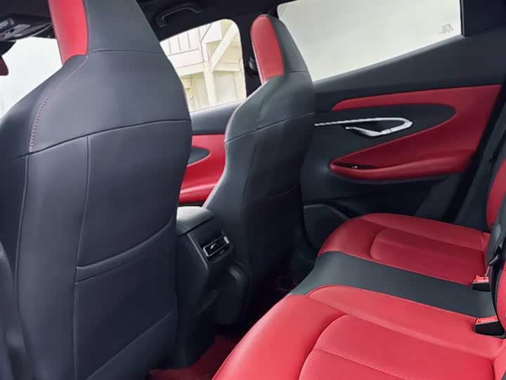 Фото 17 - Changan UNI-T