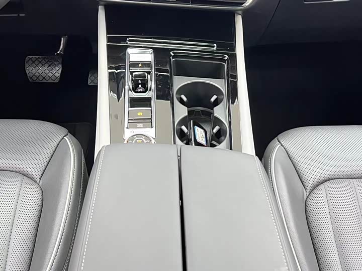 Фото 26 - Volkswagen Teramont Pro