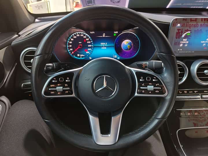 Фото 10 - Mercedes-Benz GLC-Class