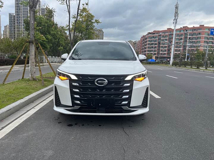 Фото 2 - GAC Trumpchi M6