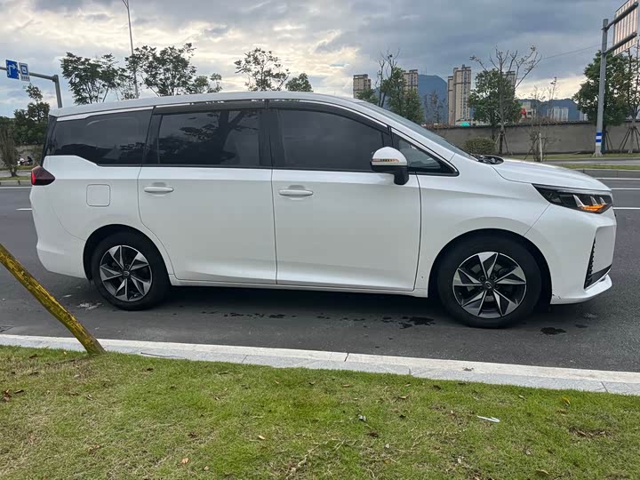 Фото 4 - GAC Trumpchi M6