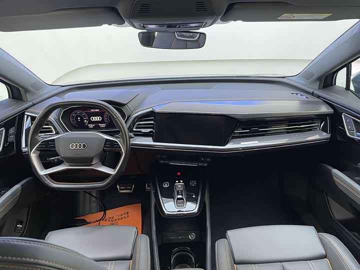 Фото 11 - Audi Q4 e-tron