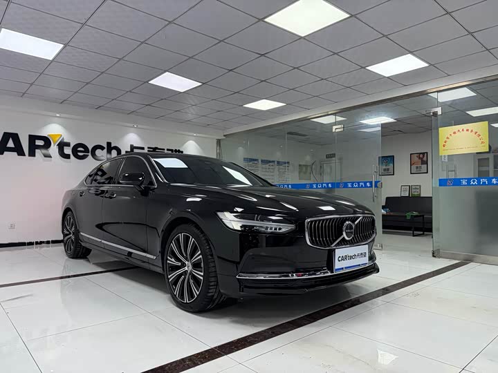 Фото 3 - Volvo S90