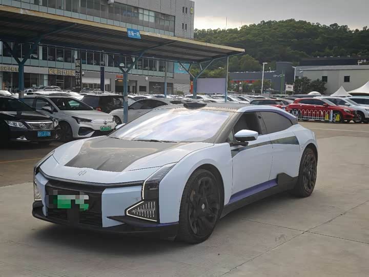 Фото 1 - HiPhi Z