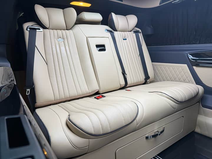 Фото 12 - Mercedes-Benz Vito