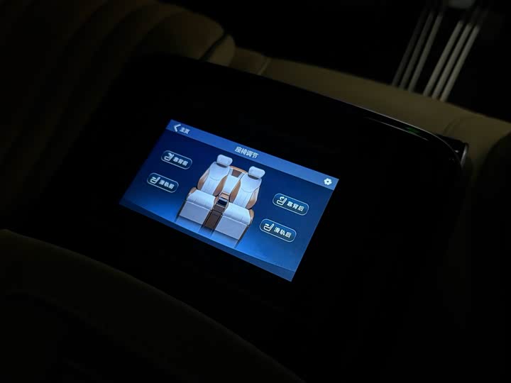 Фото 13 - Mercedes-Benz Vito