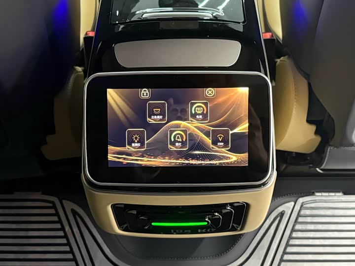 Фото 17 - Mercedes-Benz Vito