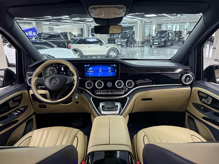 Фото 19 - Mercedes-Benz Vito