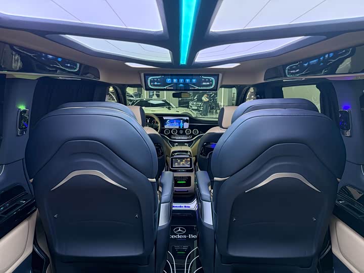 Фото 21 - Mercedes-Benz Vito