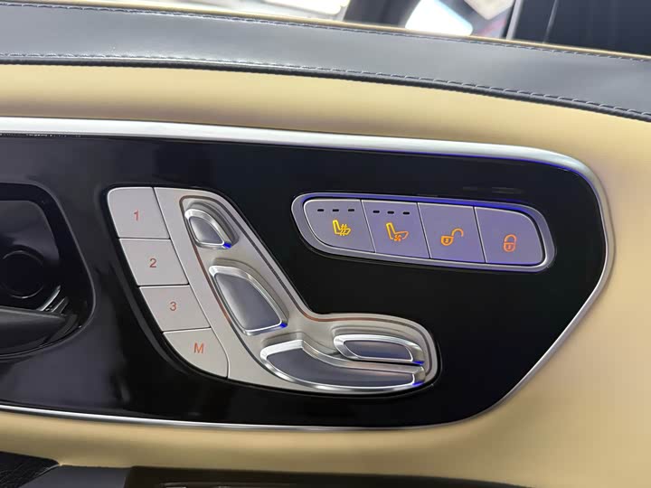 Фото 9 - Mercedes-Benz Vito