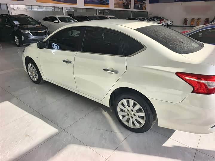 Фото 5 - Nissan Sylphy