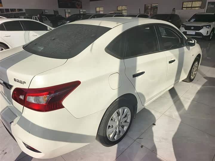 Фото 7 - Nissan Sylphy