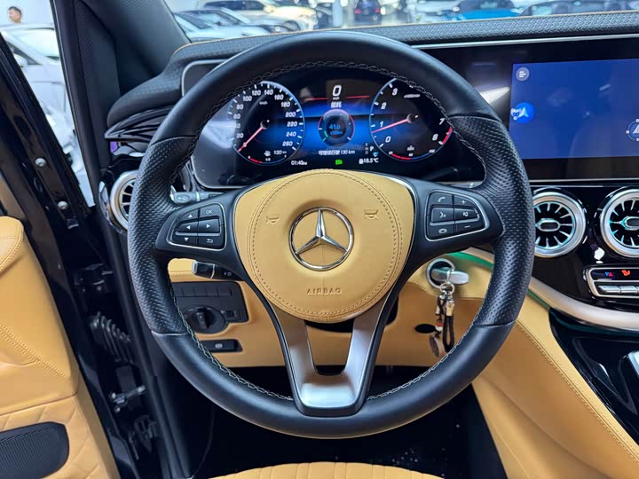 Фото 7 - Mercedes-Benz Vito