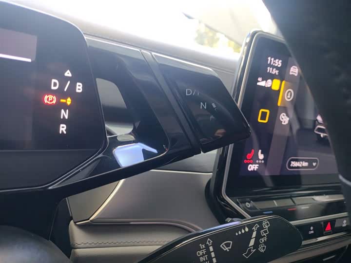 Фото 14 - Volkswagen ID.6 Crozz