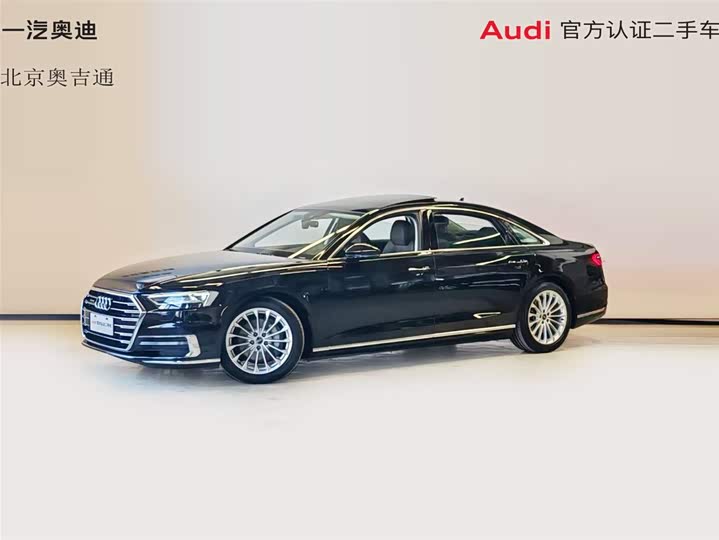 Фото 1 - Audi A8