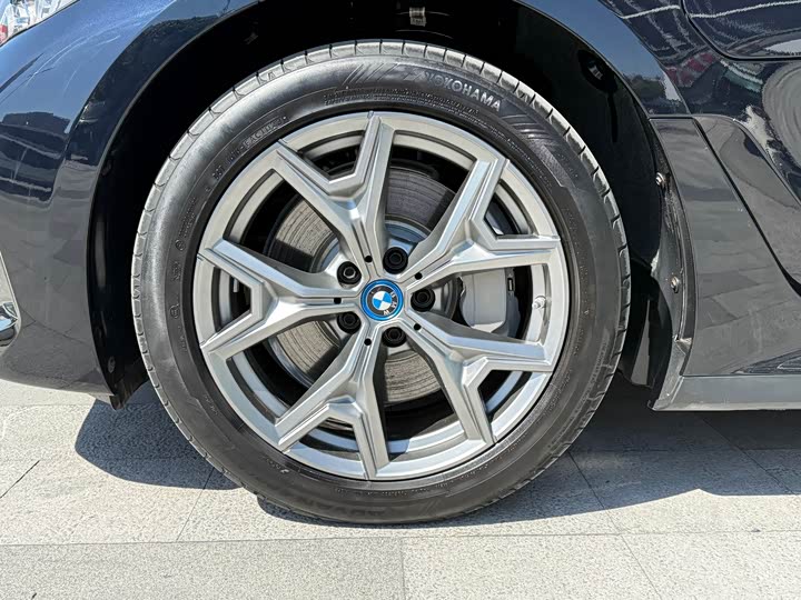 Фото 11 - BMW i3