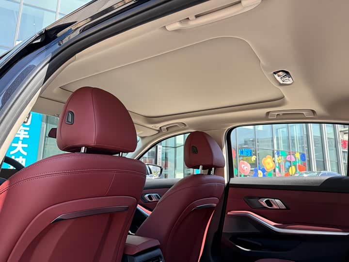 Фото 21 - BMW i3