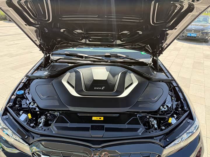 Фото 28 - BMW i3