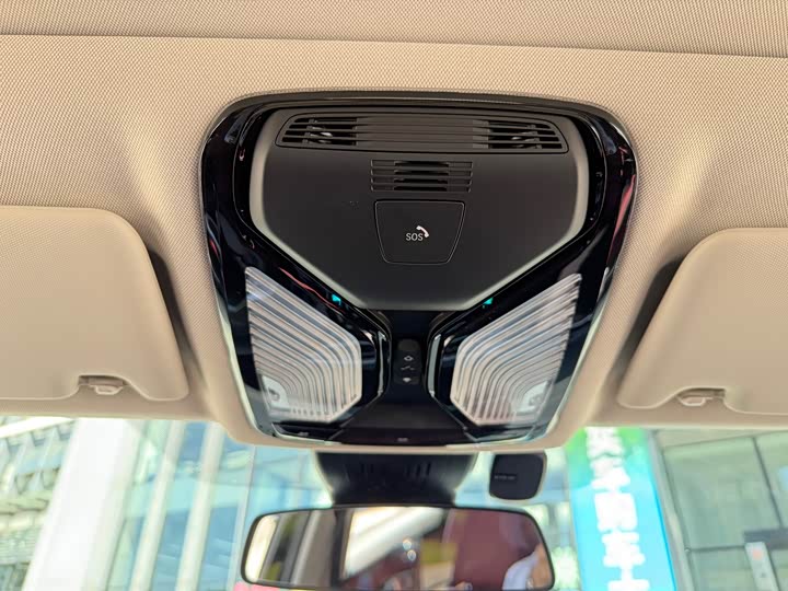 Фото 31 - BMW i3