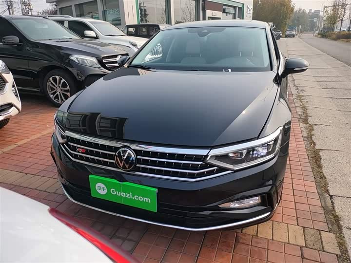 Фото 3 - Volkswagen Magotan