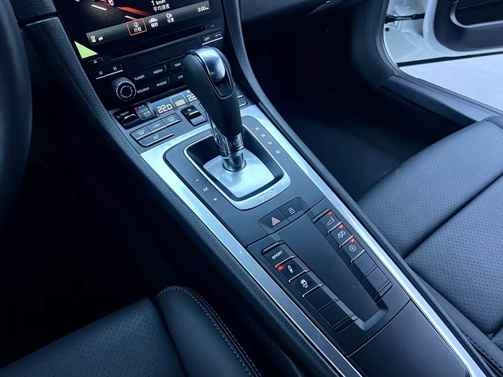 Фото 24 - Porsche 718