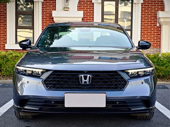 Фото 2 - Honda Accord