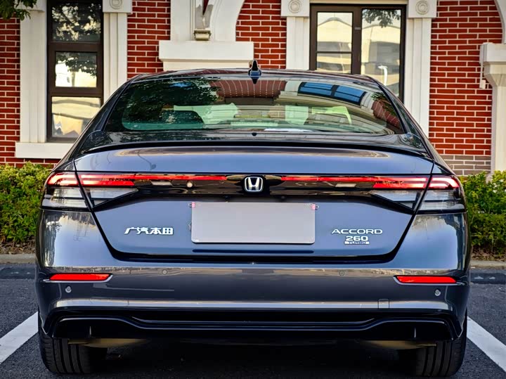 Фото 5 - Honda Accord