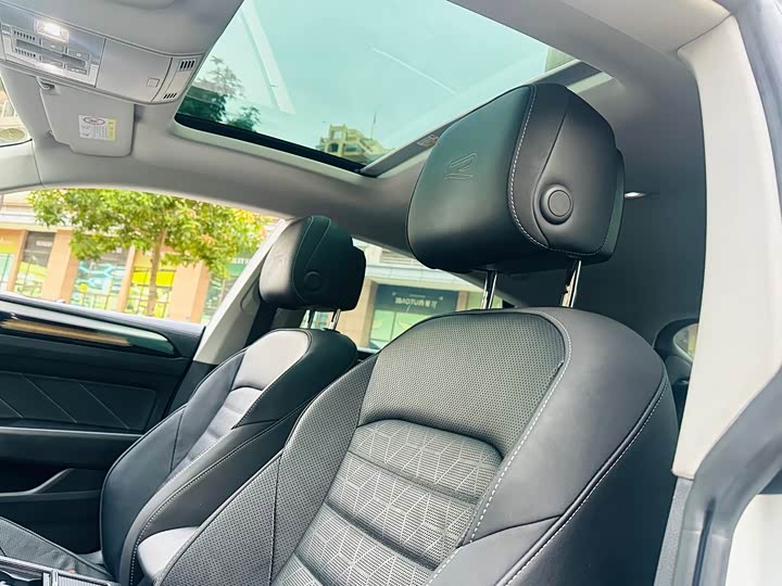 Фото 11 - Volkswagen CC