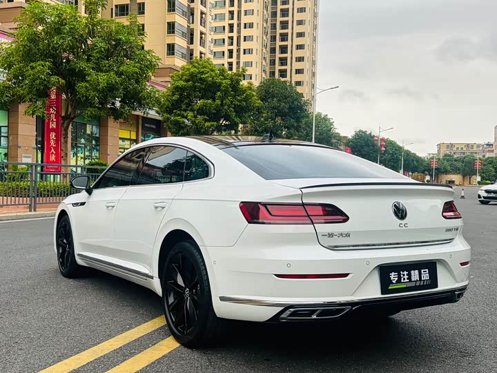 Фото 6 - Volkswagen CC