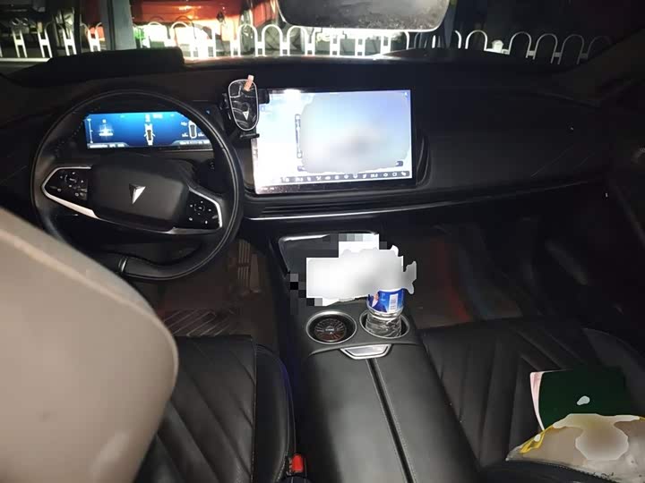 Фото 11 - Changan Deepal SL03