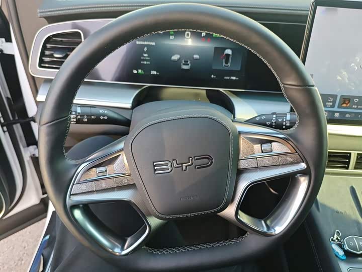 Фото 11 - BYD Sea Lion 07 EV