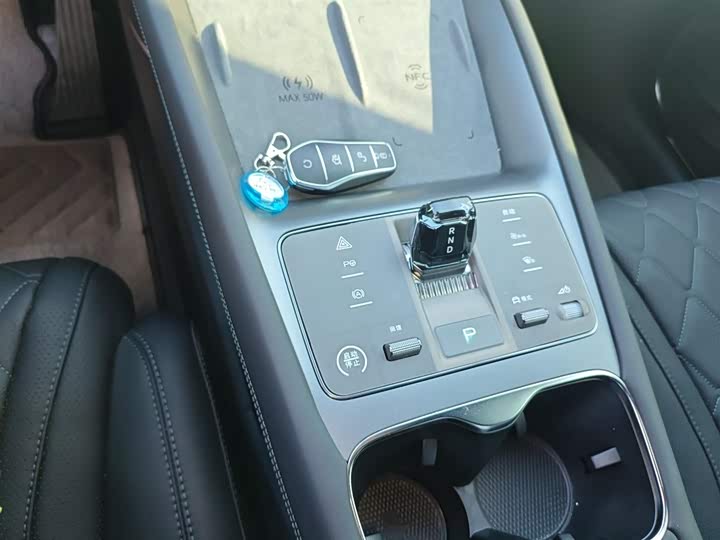 Фото 14 - BYD Sea Lion 07 EV