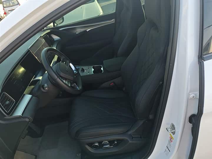 Фото 15 - BYD Sea Lion 07 EV