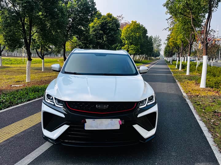 Фото 2 - Geely Coolray