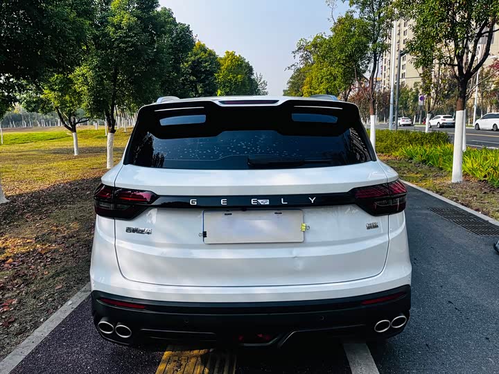 Фото 5 - Geely Coolray