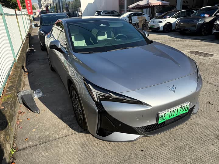 Фото 3 - BAIC Arcfox Alpha S5