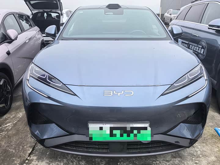 Фото 1 - BYD Sea Lion 07 EV