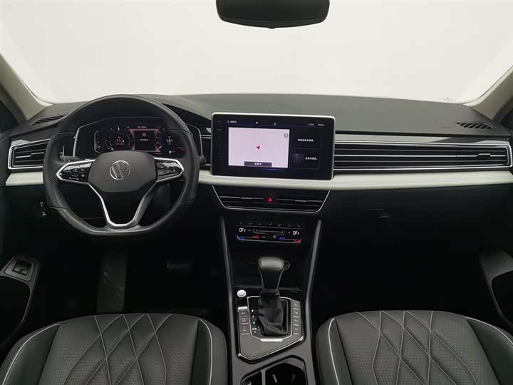 Фото 5 - Volkswagen Tiguan L Hybrid