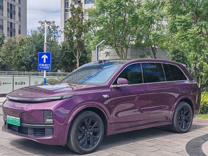 Фото 1 - LiXiang L8