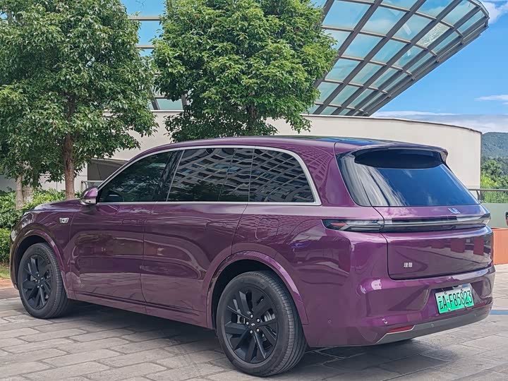 Фото 13 - LiXiang L8