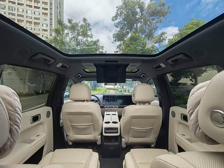 Фото 8 - LiXiang L8