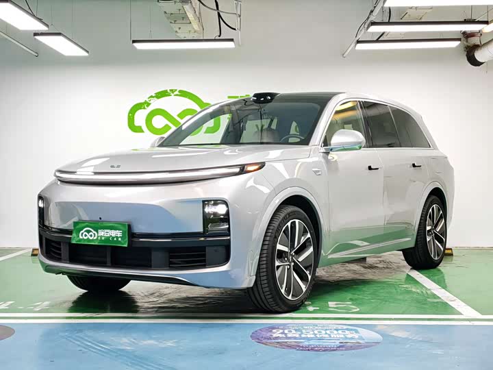 Фото 1 - LiXiang L8