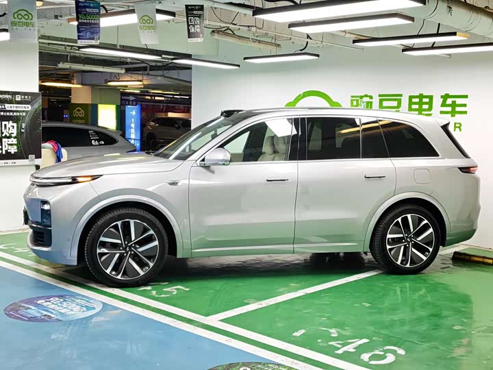 Фото 2 - LiXiang L8