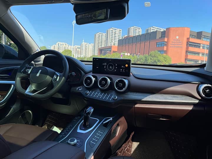 Фото 7 - Wey VV7