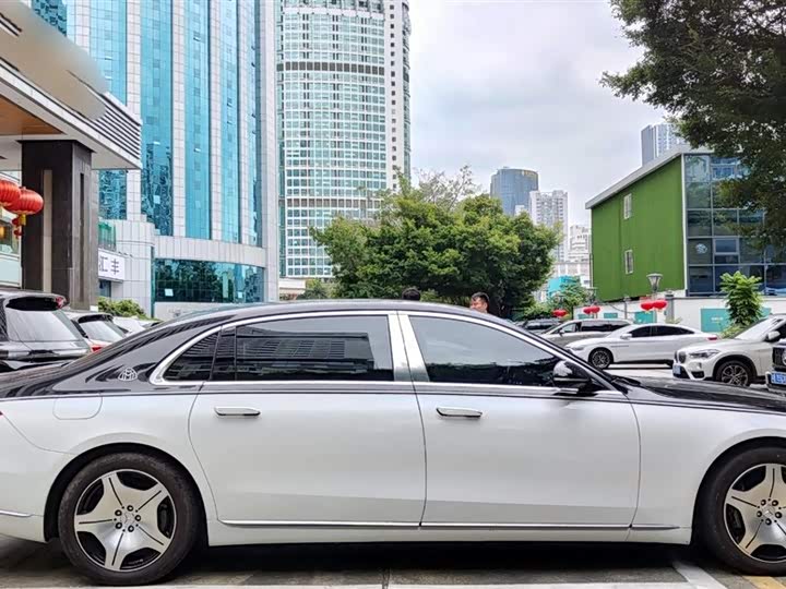Фото 3 - Mercedes-Benz Maybach S-Class