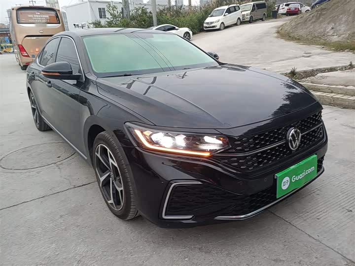 Фото 4 - Volkswagen Passat