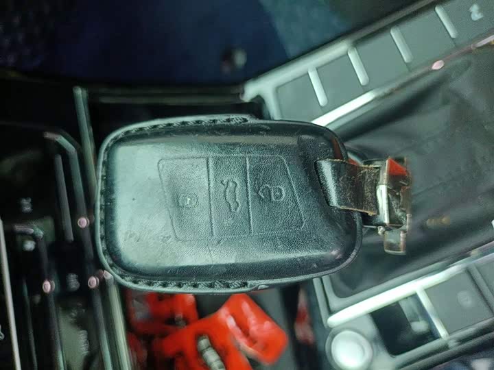 Фото 9 - Volkswagen Passat