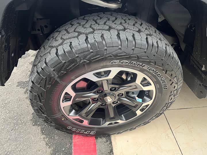 Фото 5 - Tank 300 Hybrid