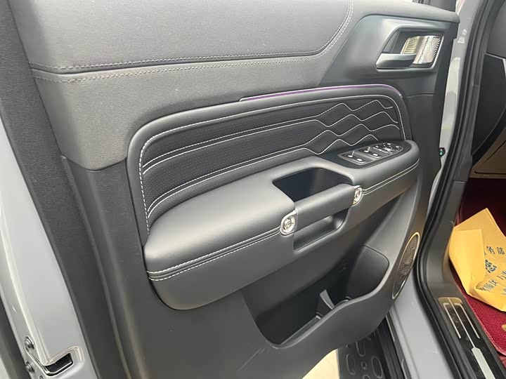 Фото 6 - Tank 300 Hybrid